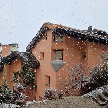 Chesa Bellaval, Haus Rizza 2-zimmerwohnung * 실파플라나