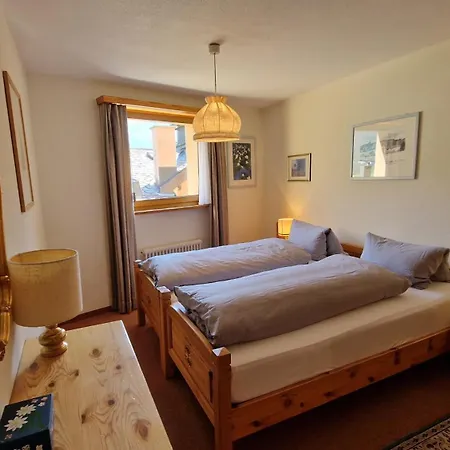 Chesa Bellaval, Haus Rizza 2-zimmerwohnung * 실파플라나